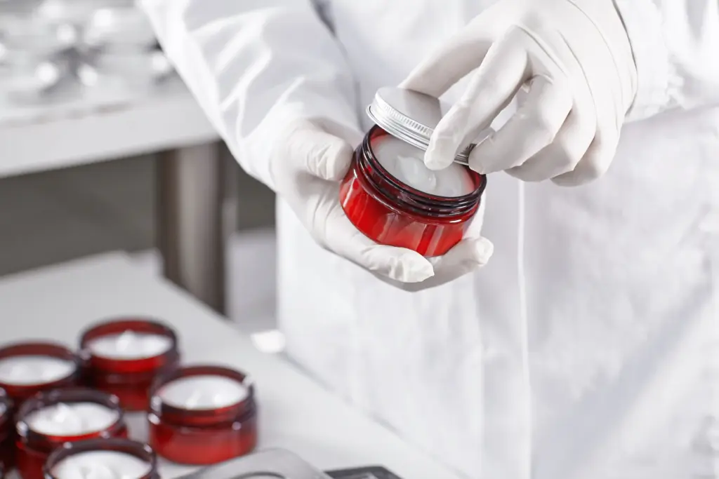 Laboratuvar Analizleri neticesinde Fason kozmetik üretim süreci çalışmaları